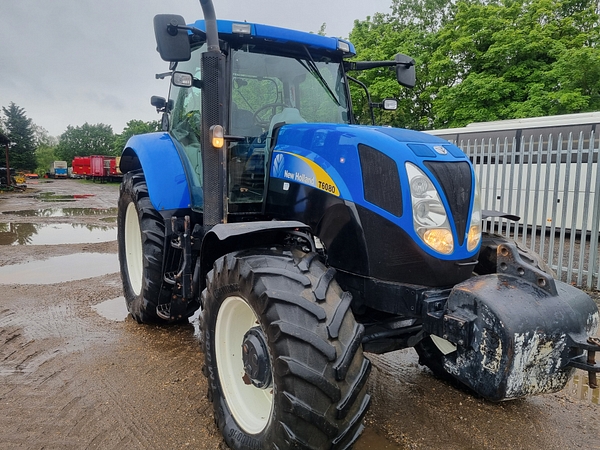 Chris Atkin & Son Ltd - New Holland T6080 RCSW